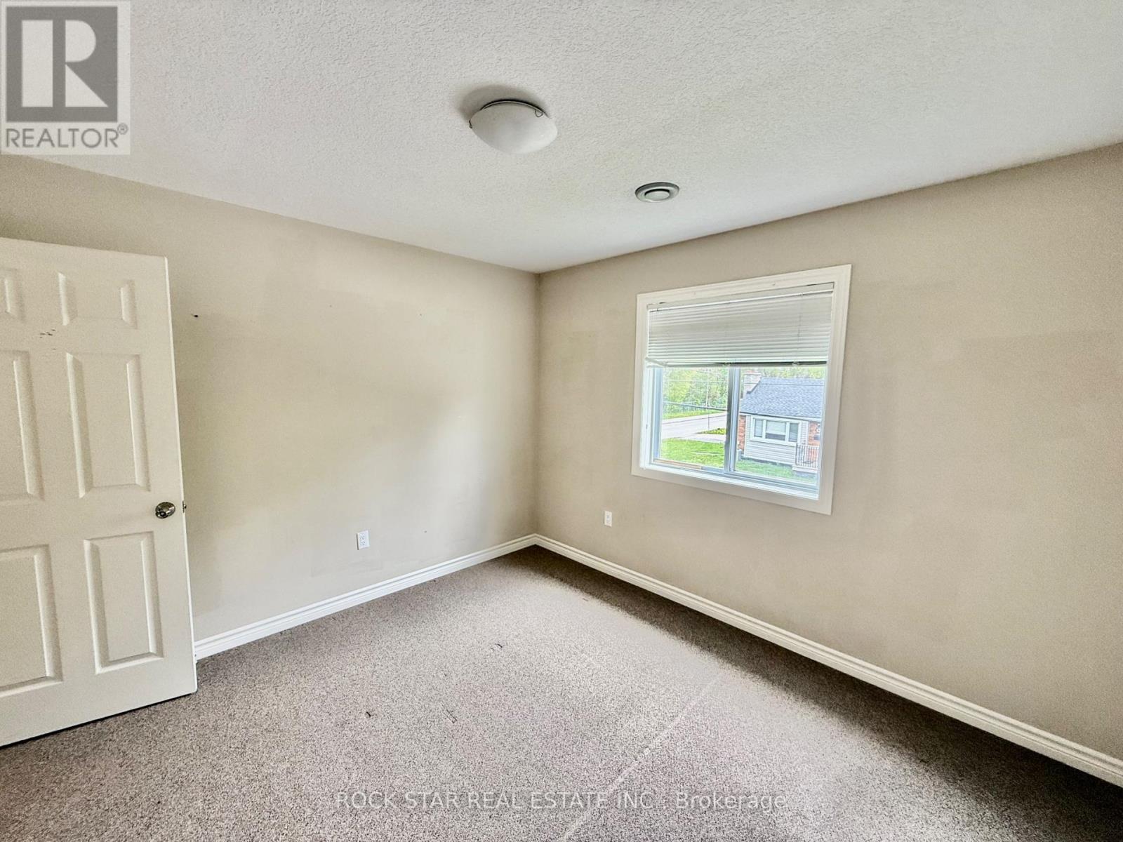 38 Beaufort Street, London North, Ontario  N6G 1A8 - Photo 8 - X13086070