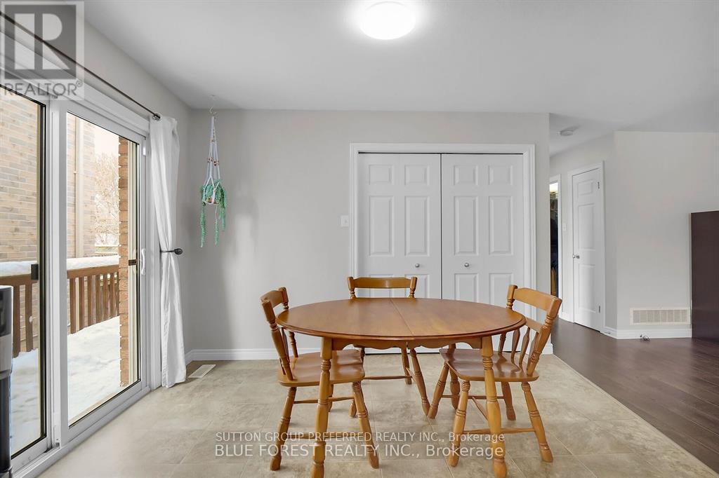 284 Exmouth Circle, London East, Ontario  N5V 5G6 - Photo 6 - X13083284