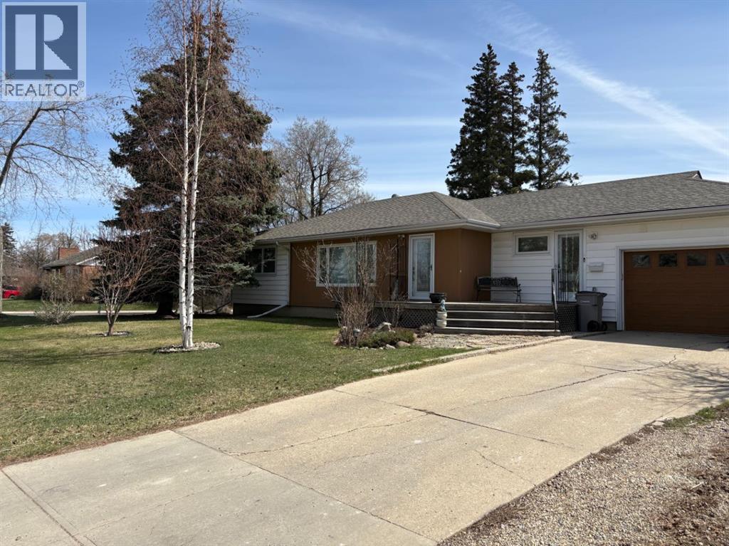 9011 102 Street, Grande Prairie, Alberta  T8V 2S8 - Photo 1 - A2292859