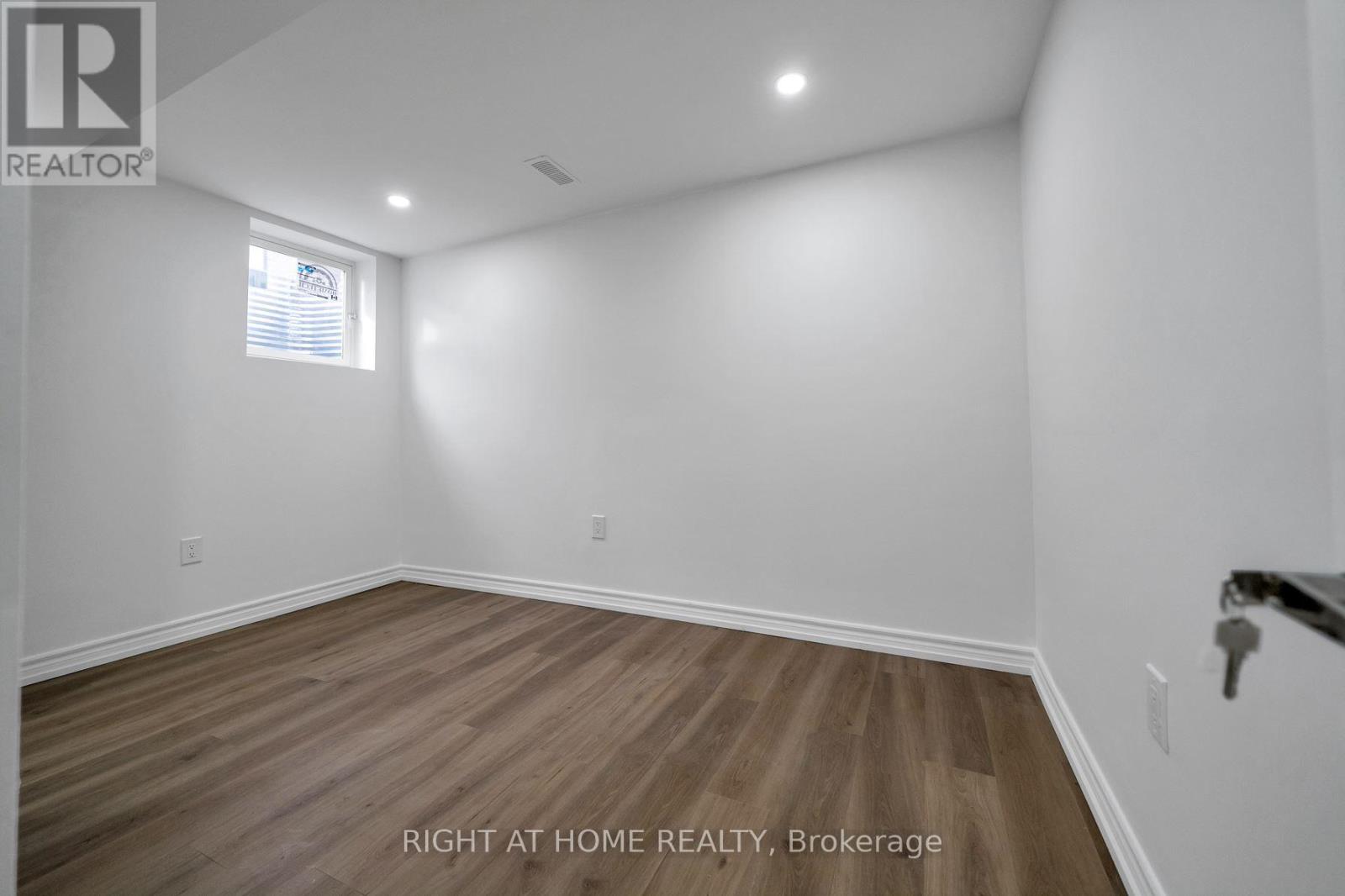 Basement - 49 Priory Drive, Whitby, Ontario  L1P 0L1 - Photo 14 - E13086128