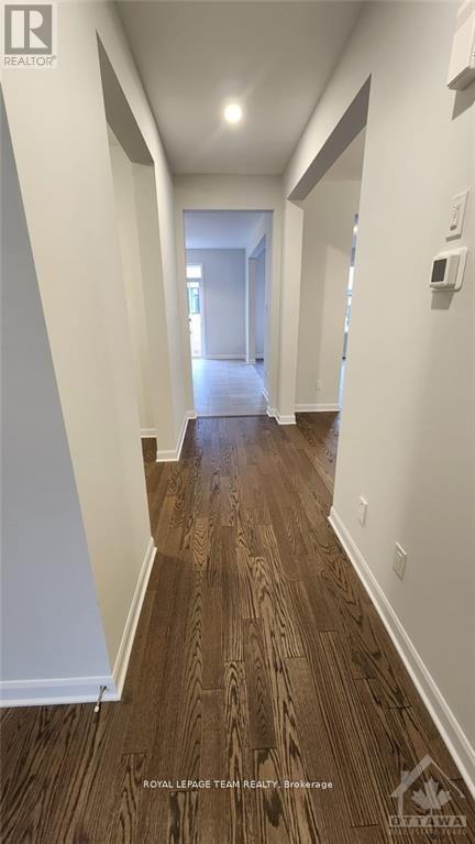 326 Elsie Macgill Walk, Ottawa, Ontario  K2W 0K7 - Photo 3 - X13086176