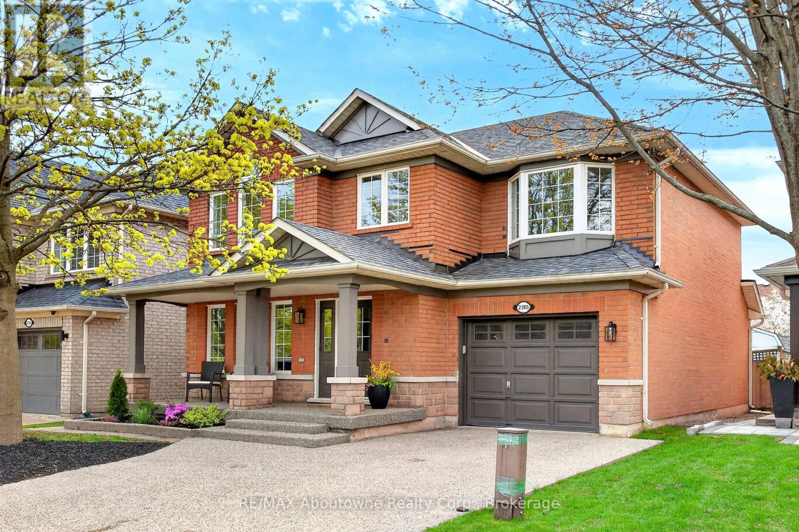 2385 Guildstone Crescent, Oakville, Ontario  L6M 3Y8 - Photo 32 - W13086234
