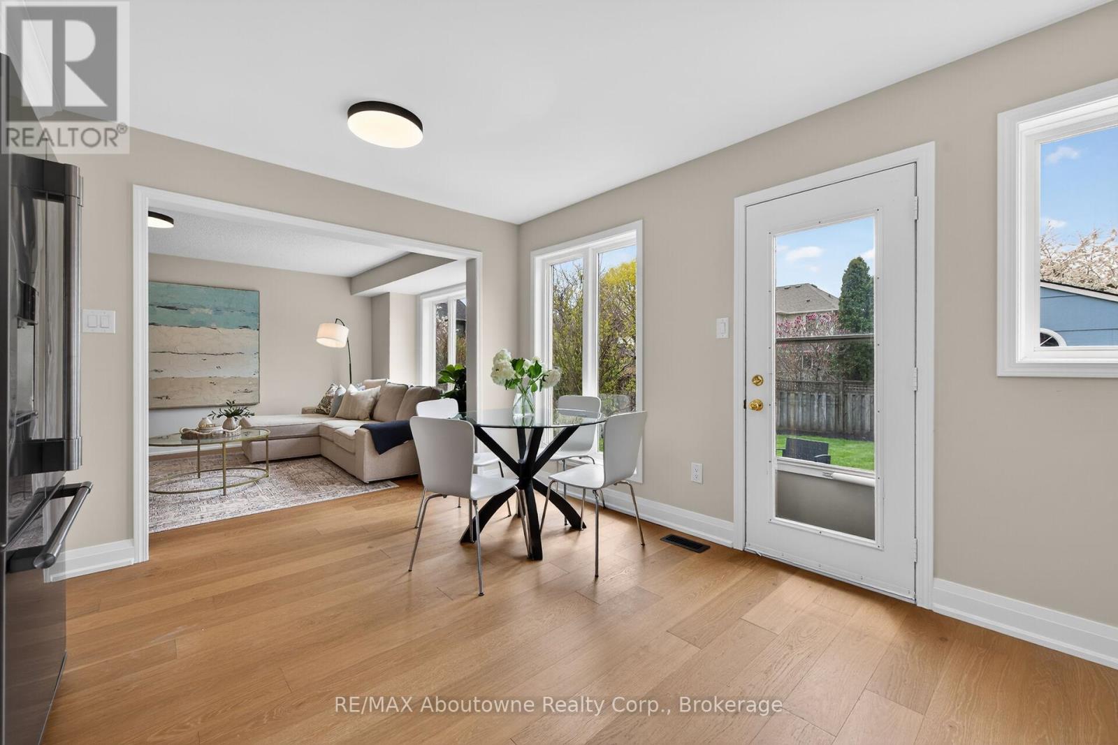 2385 Guildstone Crescent, Oakville, Ontario  L6M 3Y8 - Photo 37 - W13086234