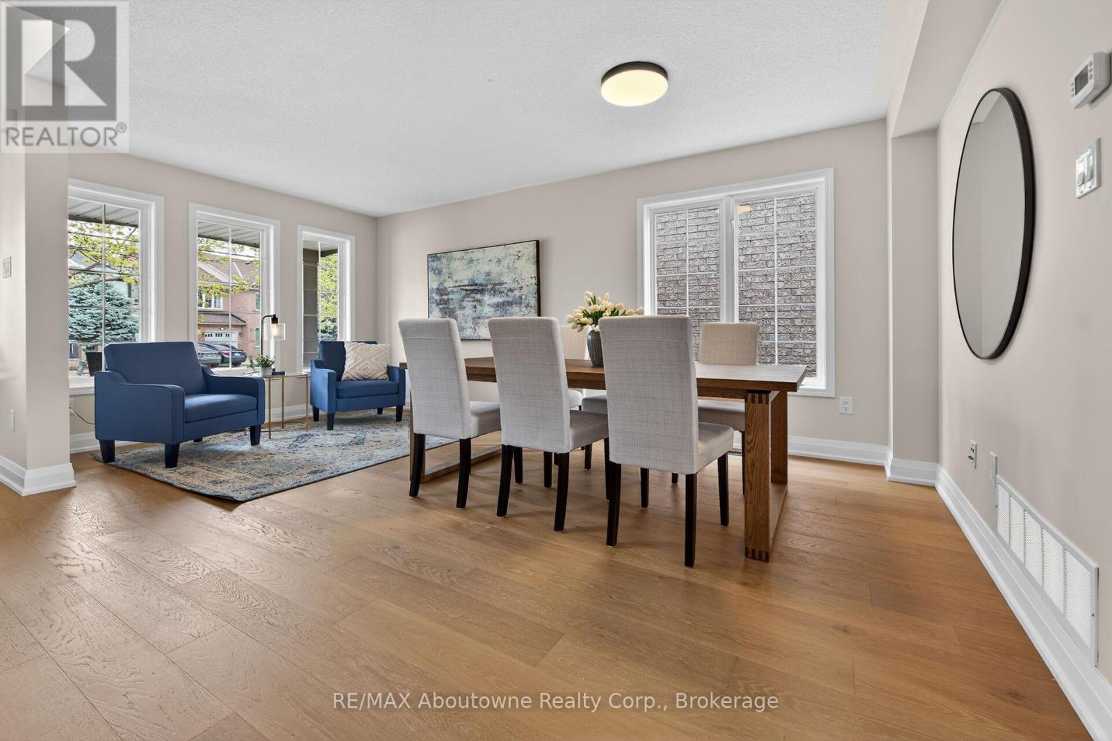 2385 Guildstone Crescent, Oakville, Ontario  L6M 3Y8 - Photo 9 - W13086234
