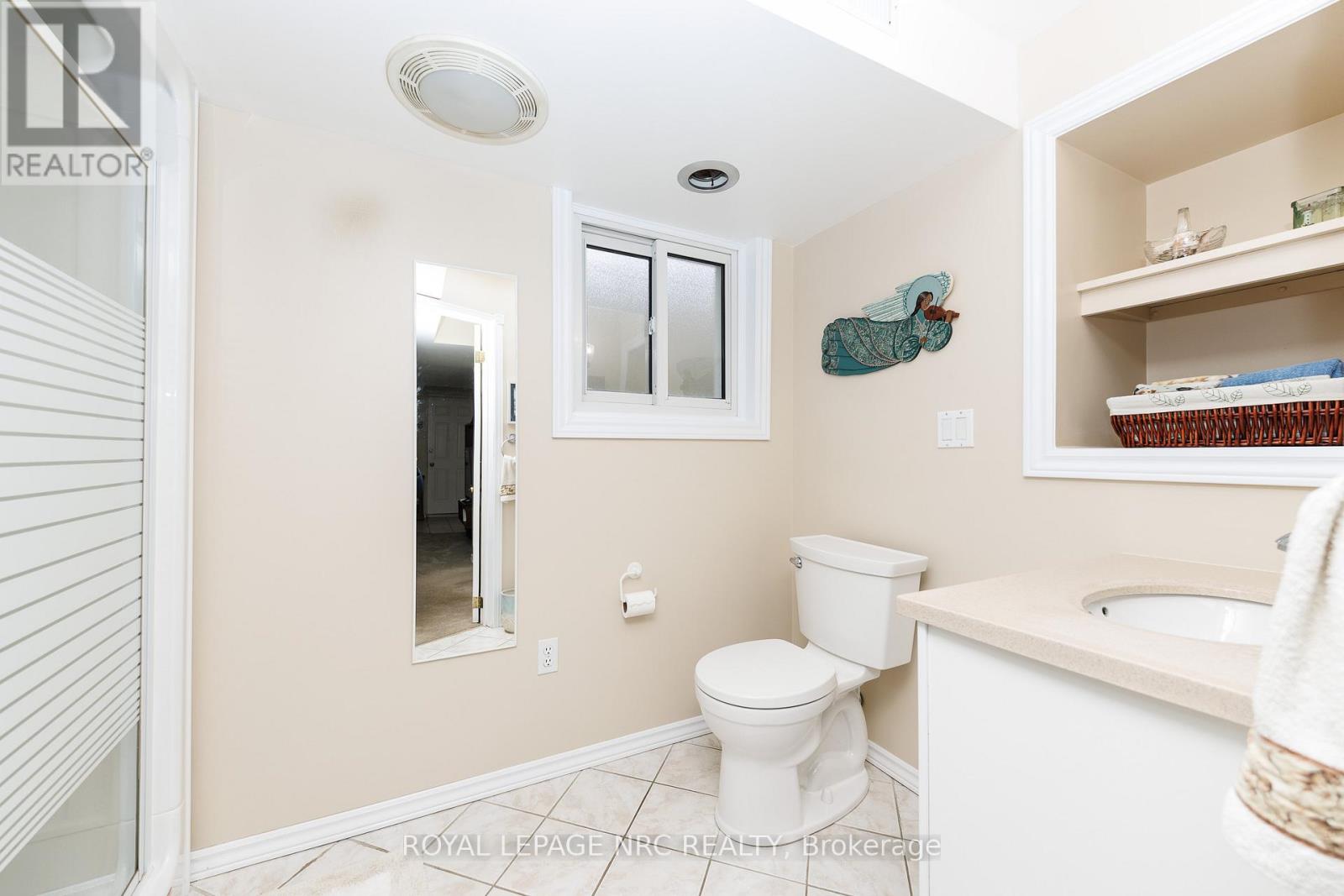 15 Carousel Circle, St. Catharines, Ontario  L2N 6C9 - Photo 23 - X13086174