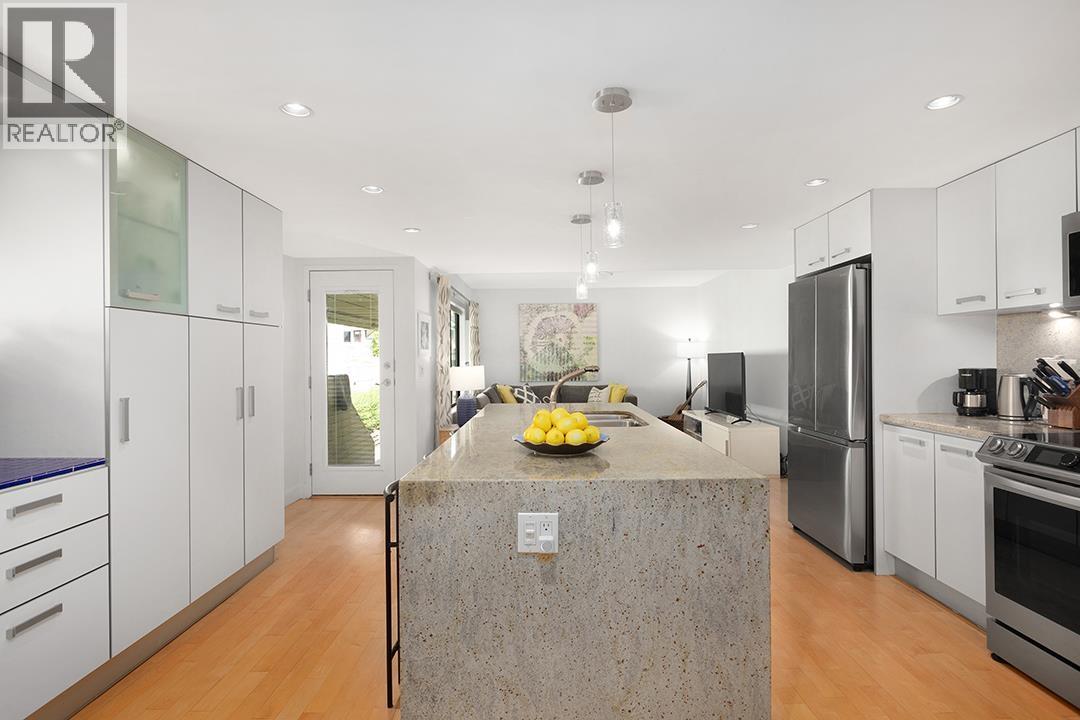 805 W 14th Avenue, Vancouver, British Columbia  V5Z 1R2 - Photo 14 - R3119602