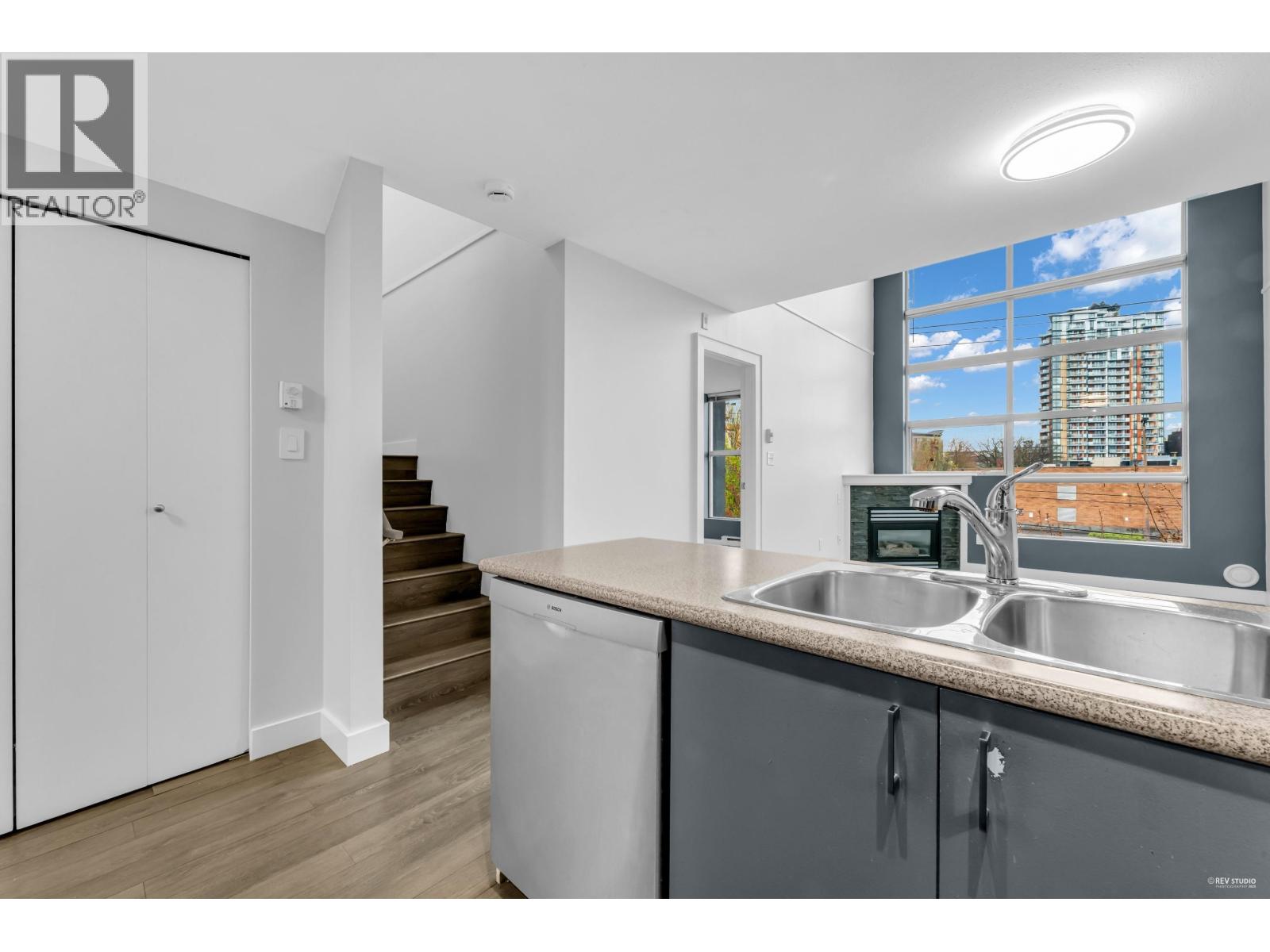 319 418 E Broadway, Vancouver, British Columbia  V5T 1X2 - Photo 11 - R3119640
