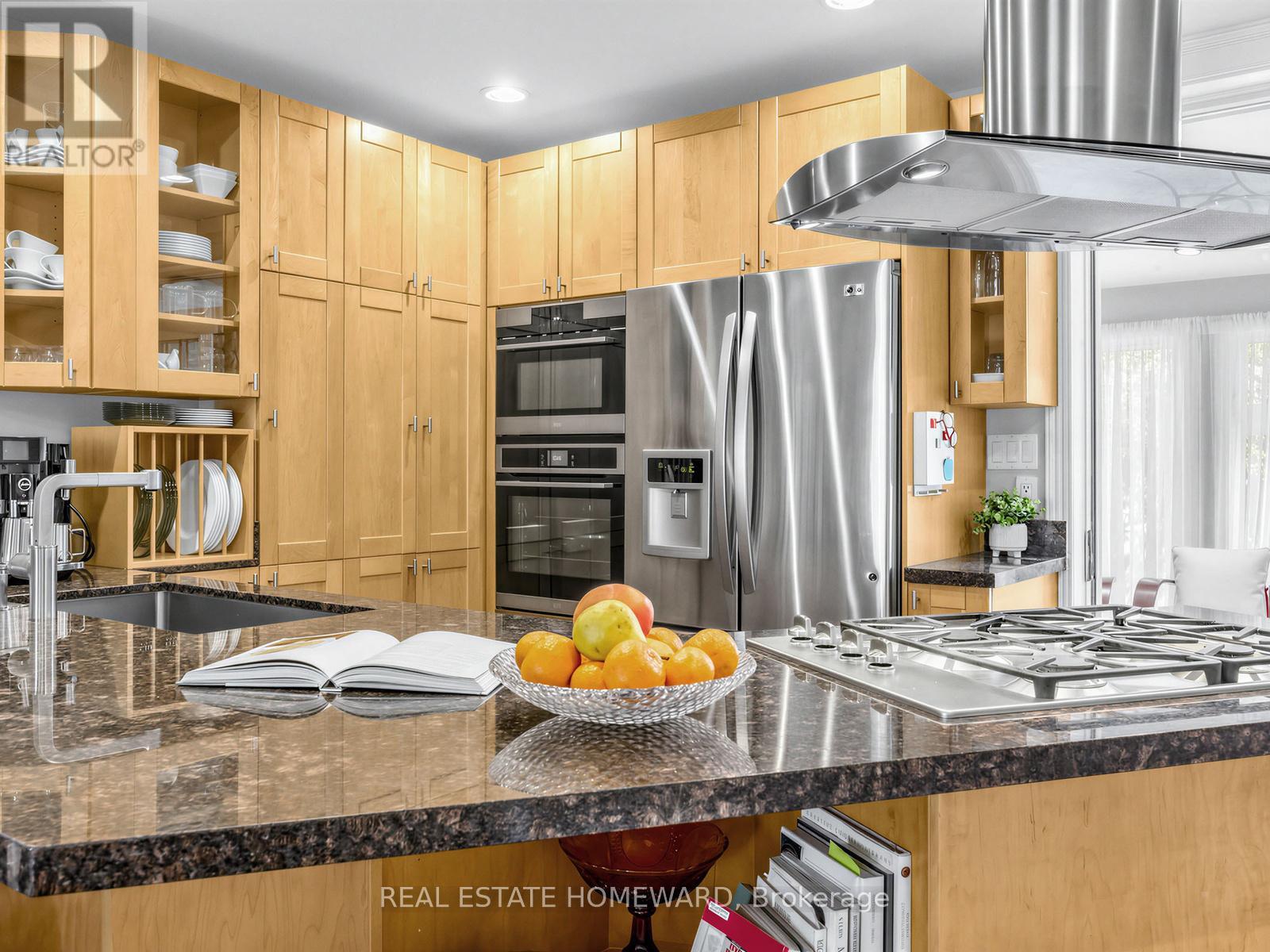199 Lee Avenue, Toronto, Ontario  M4E 2P4 - Photo 19 - E13086158