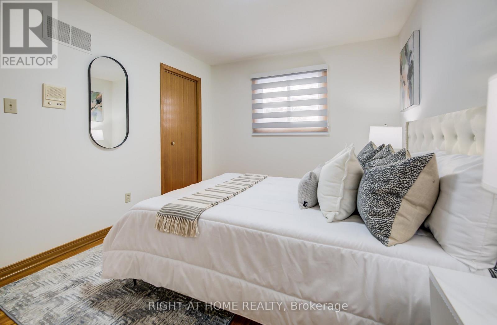 51 Burnt Bark Drive, Toronto, Ontario  M1V 3J6 - Photo 27 - E13086214