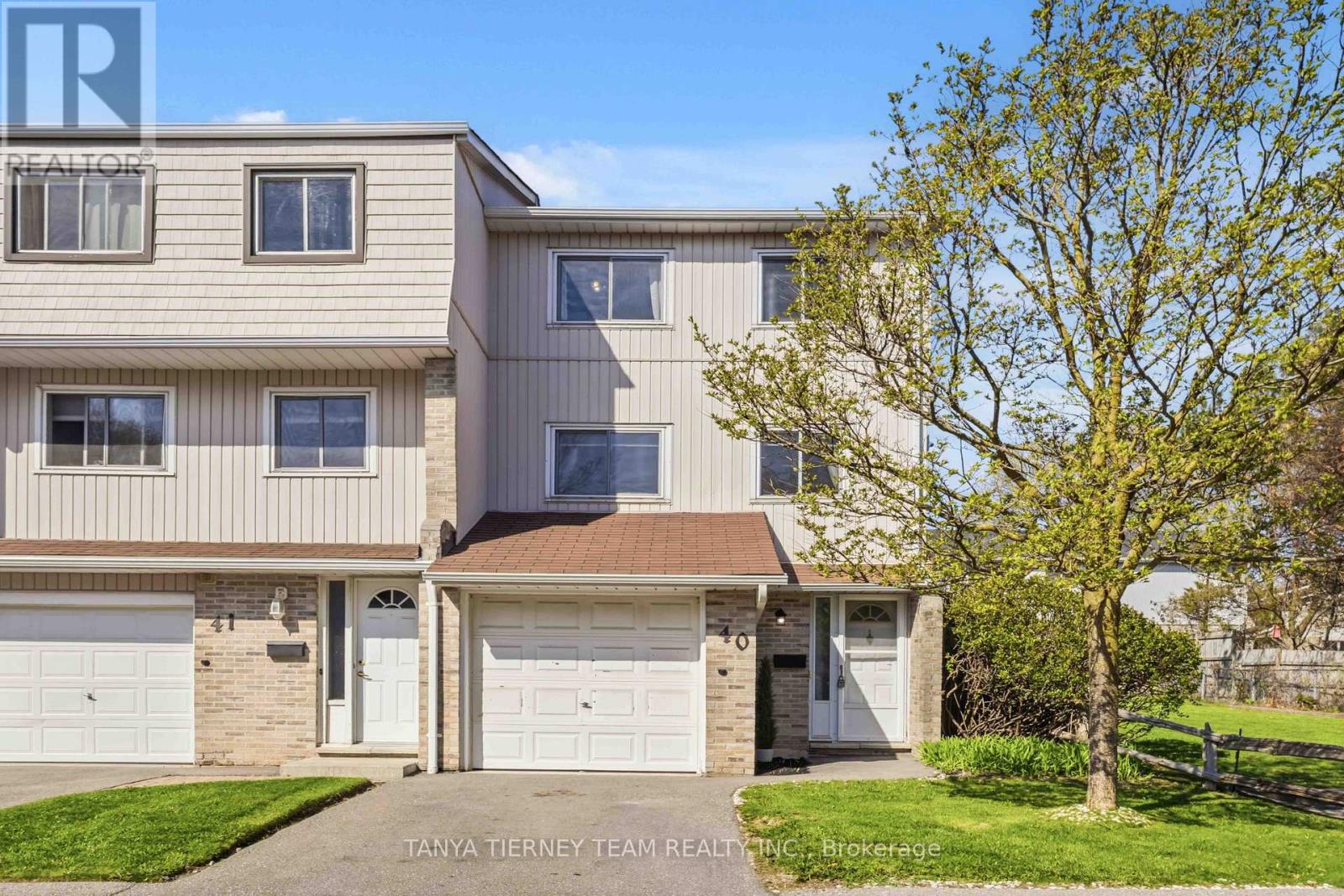 40 - 1975 ROSEFIELD ROAD, Pickering, Ontario