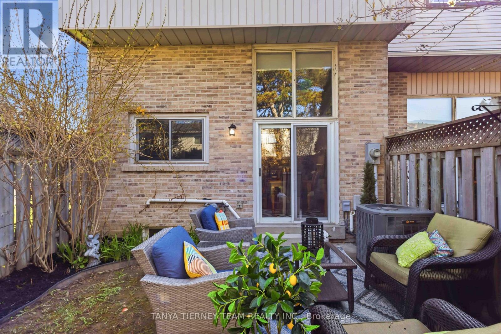 40 - 1975 Rosefield Road, Pickering, Ontario  L1V 3E3 - Photo 35 - E13086252