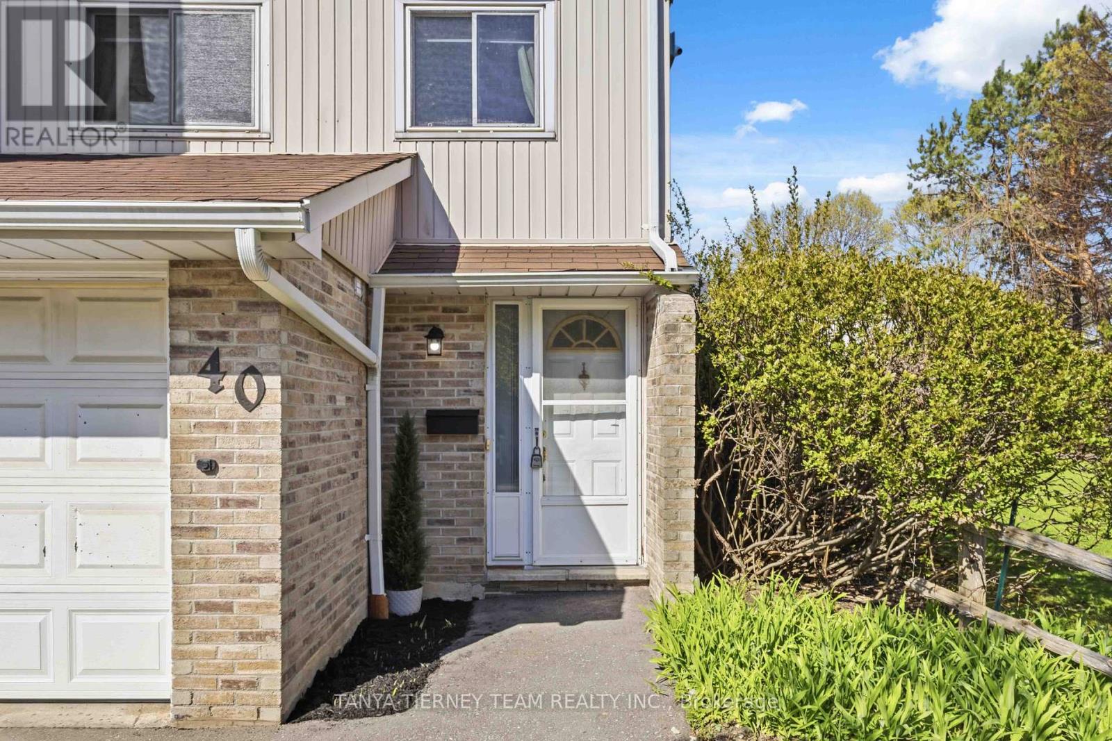 40 - 1975 Rosefield Road, Pickering, Ontario  L1V 3E3 - Photo 4 - E13086252