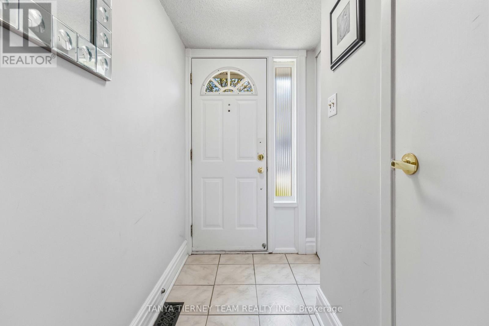 40 - 1975 Rosefield Road, Pickering, Ontario  L1V 3E3 - Photo 5 - E13086252