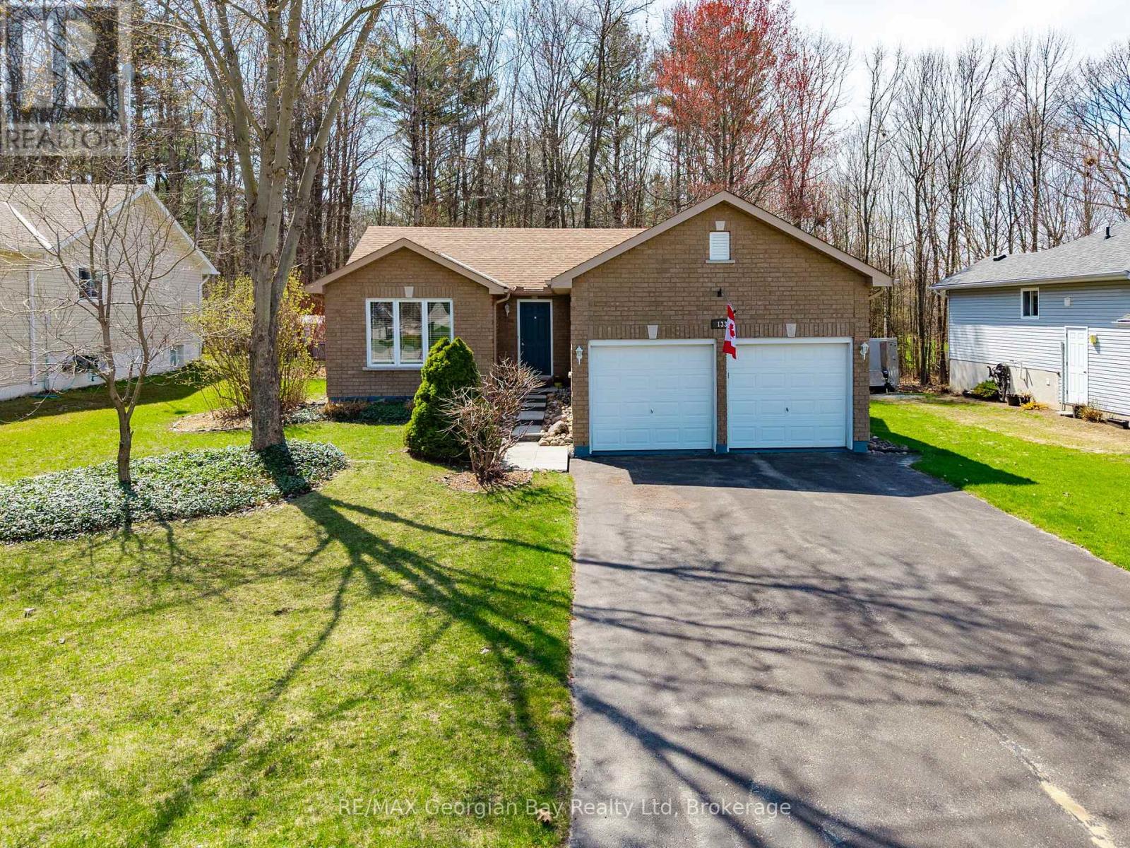 133 OXLEY DRIVE, Penetanguishene, Ontario