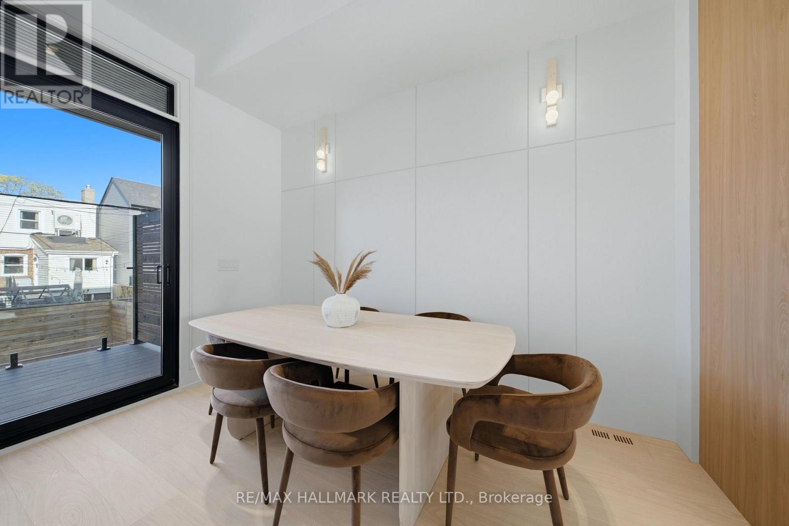 10 Leroy Avenue, Toronto, Ontario  M4J 4G7 - Photo 20 - E13085890