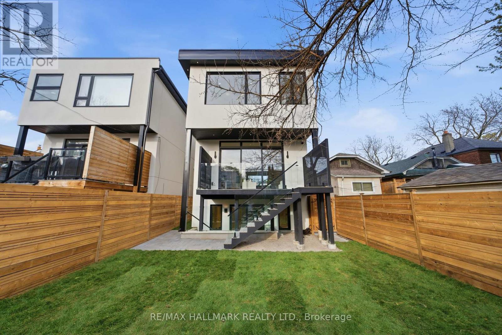 10 Leroy Avenue, Toronto, Ontario  M4J 4G7 - Photo 45 - E13085890