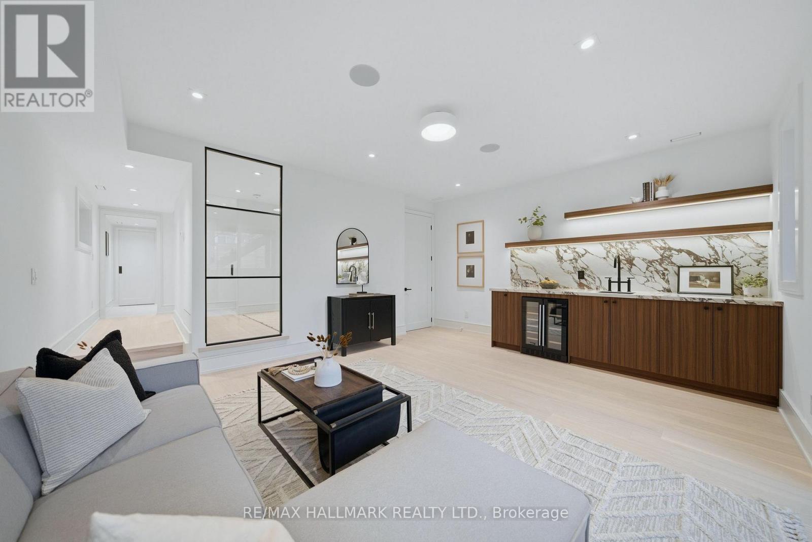 10 Leroy Avenue, Toronto, Ontario  M4J 4G7 - Photo 42 - E13085890