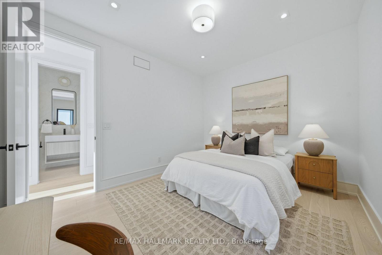 10 Leroy Avenue, Toronto, Ontario  M4J 4G7 - Photo 29 - E13085890