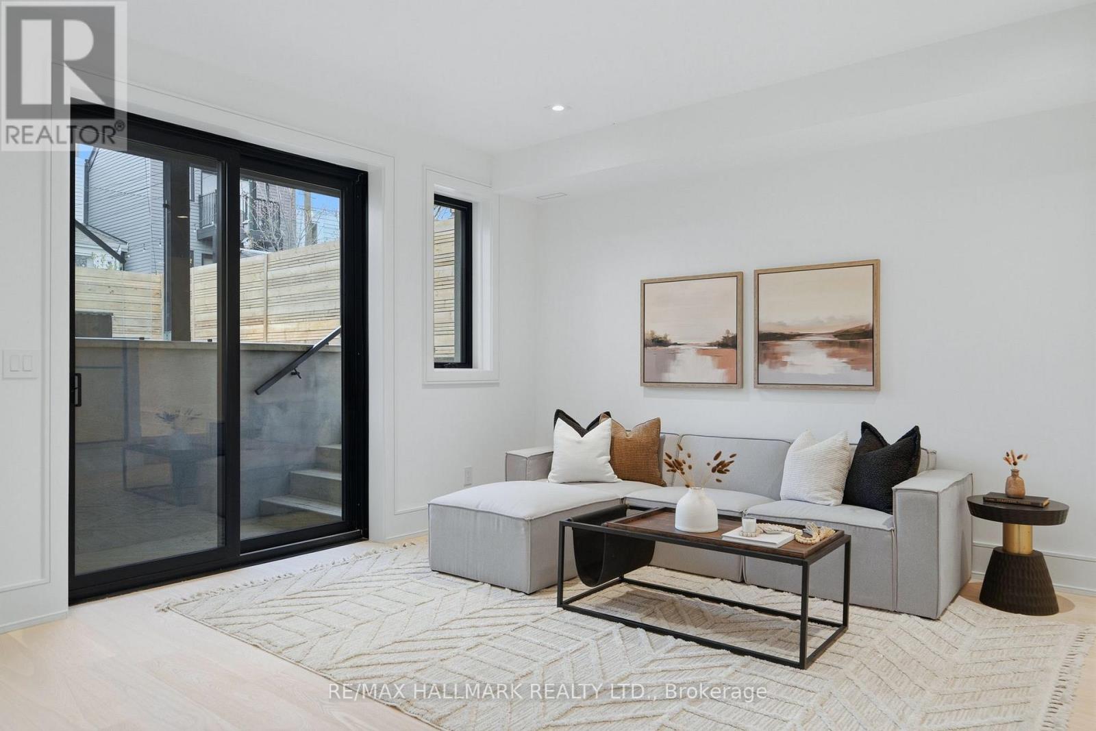 10 Leroy Avenue, Toronto, Ontario  M4J 4G7 - Photo 43 - E13085890