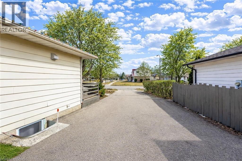 72 St Jerome Crescent, Kitchener, Ontario  N2C 2L2 - Photo 43 - 40820876