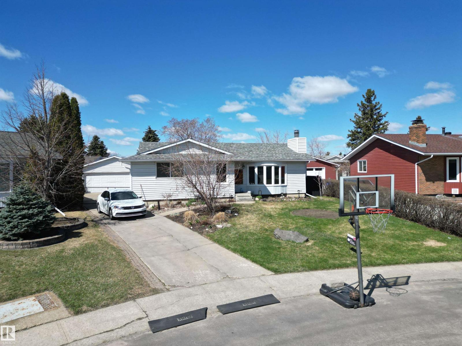 8004 180 ST NW, edmonton, Alberta