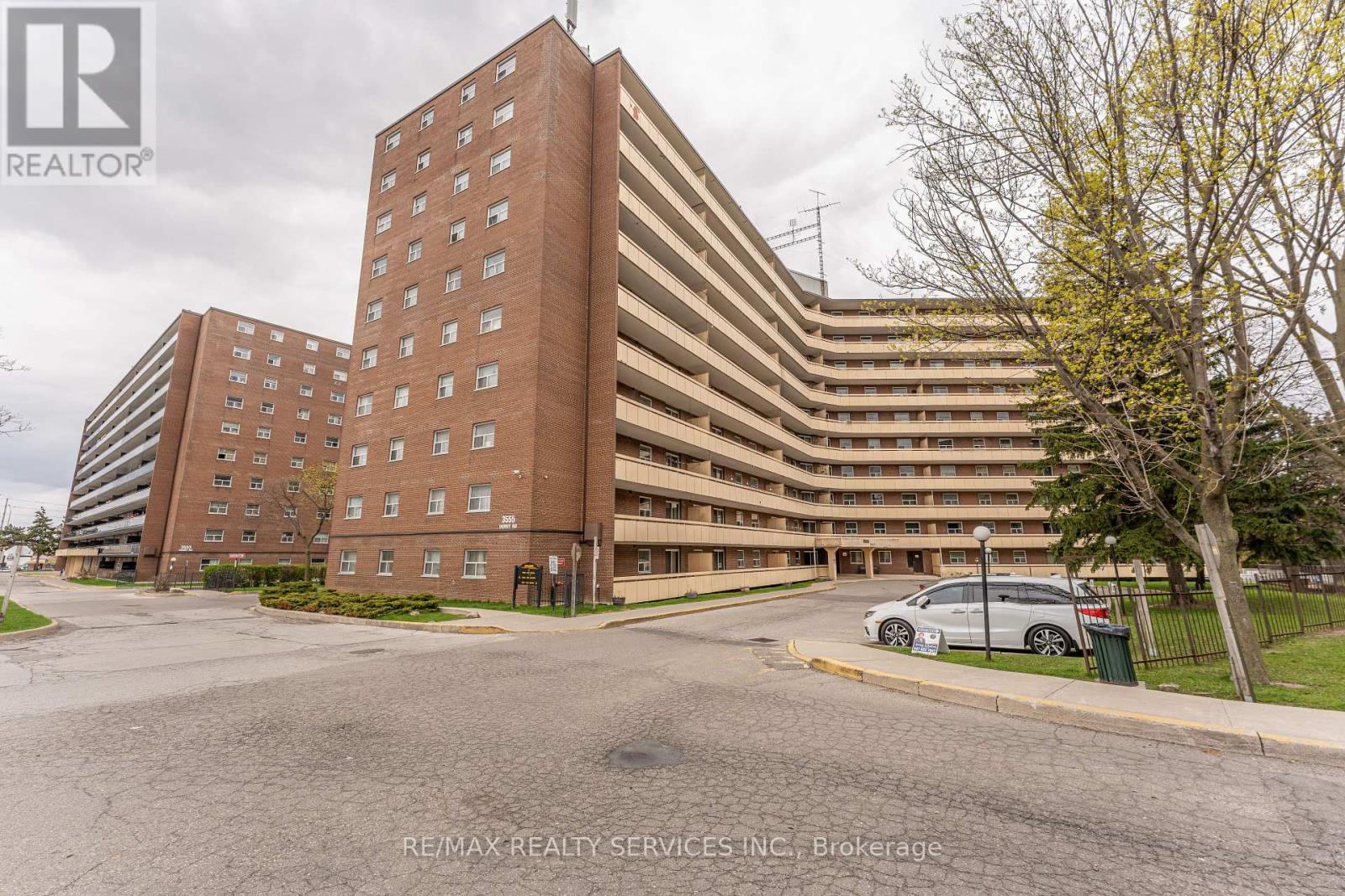 1006 - 3555 Derry Road E, Mississauga, Ontario  L4T 1B2 - Photo 4 - W13072114