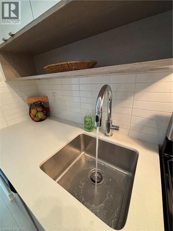 1119 Cooke Boulevard Unit# B121, Burlington, Ontario  L7T 0C7 - Photo 12 - 40825086