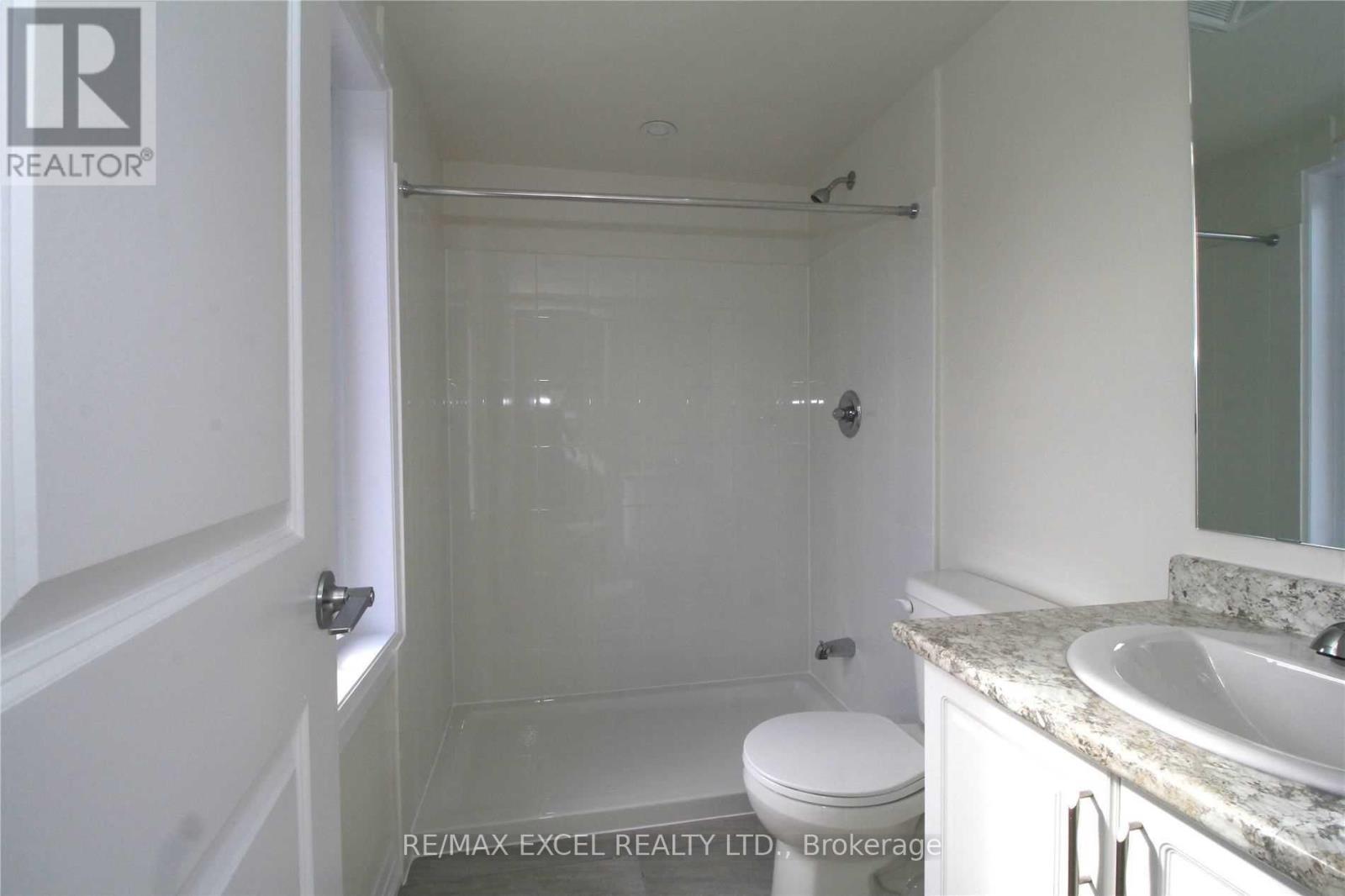 304 - 2635 William Jackson Drive, Pickering, Ontario  L1P 2V8 - Photo 5 - E12814930