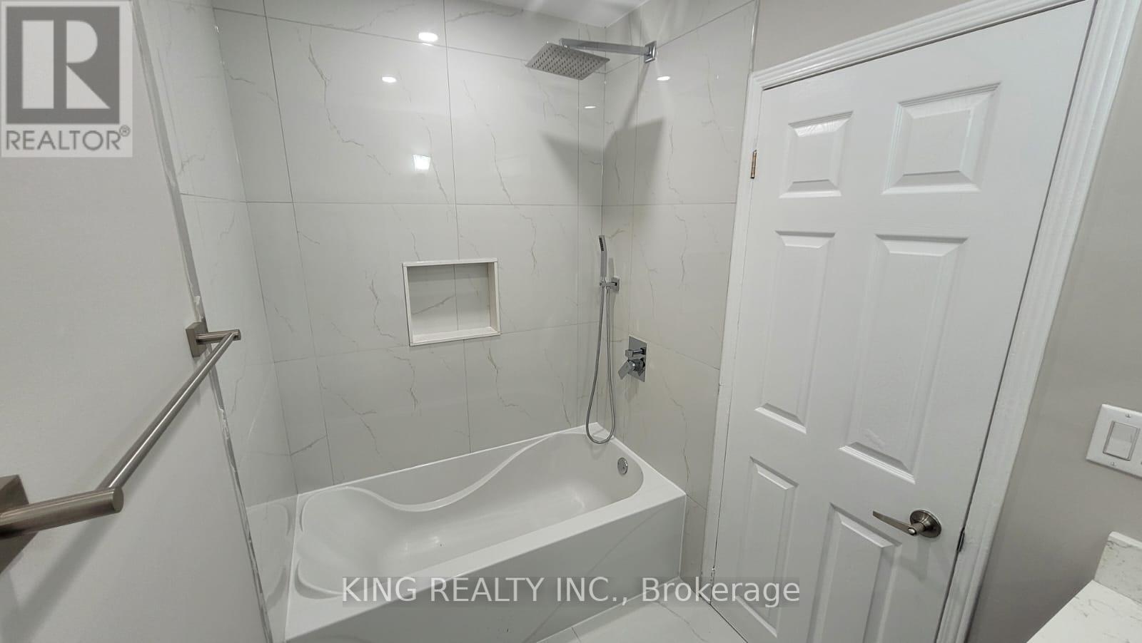 71 Mcmurchy Avenue S, Brampton, Ontario  L6Y 1Y7 - Photo 11 - W13086132
