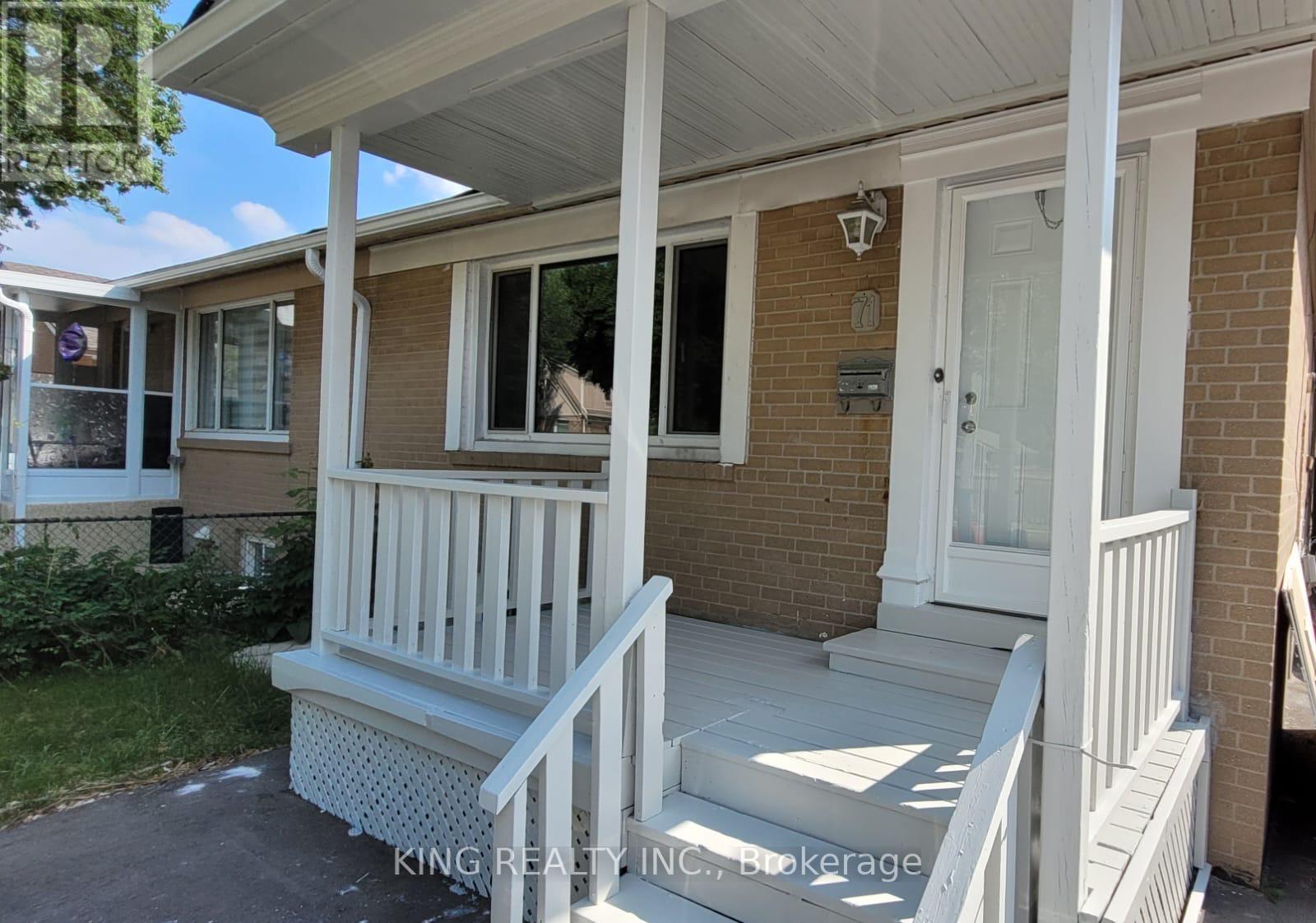 71 Mcmurchy Avenue S, Brampton, Ontario  L6Y 1Y7 - Photo 2 - W13086132