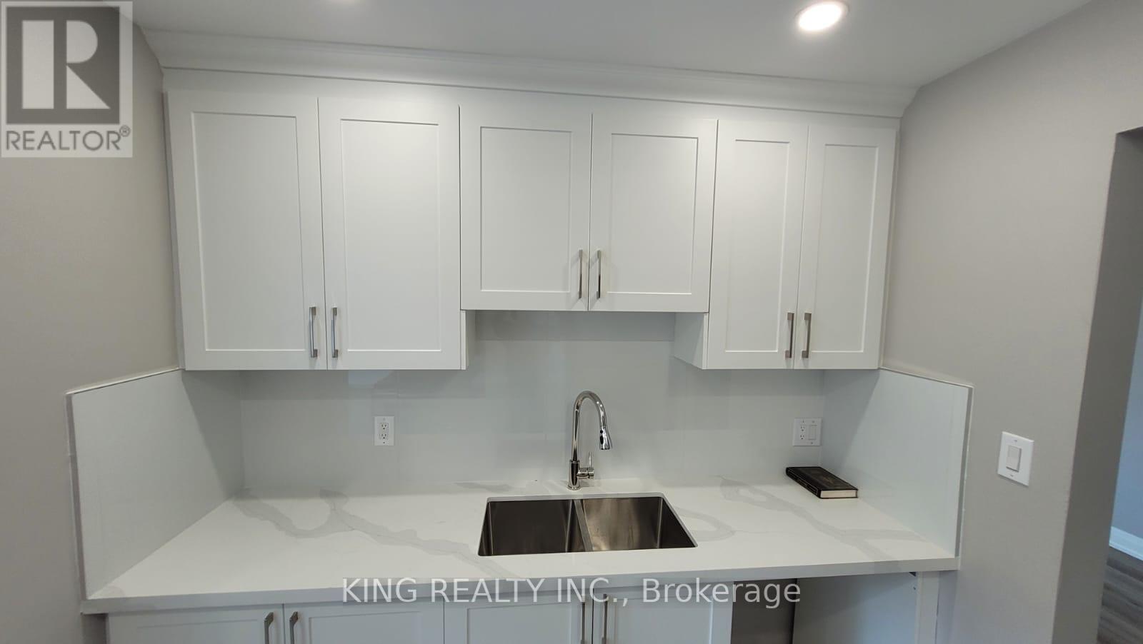 71 Mcmurchy Avenue S, Brampton, Ontario  L6Y 1Y7 - Photo 8 - W13086132