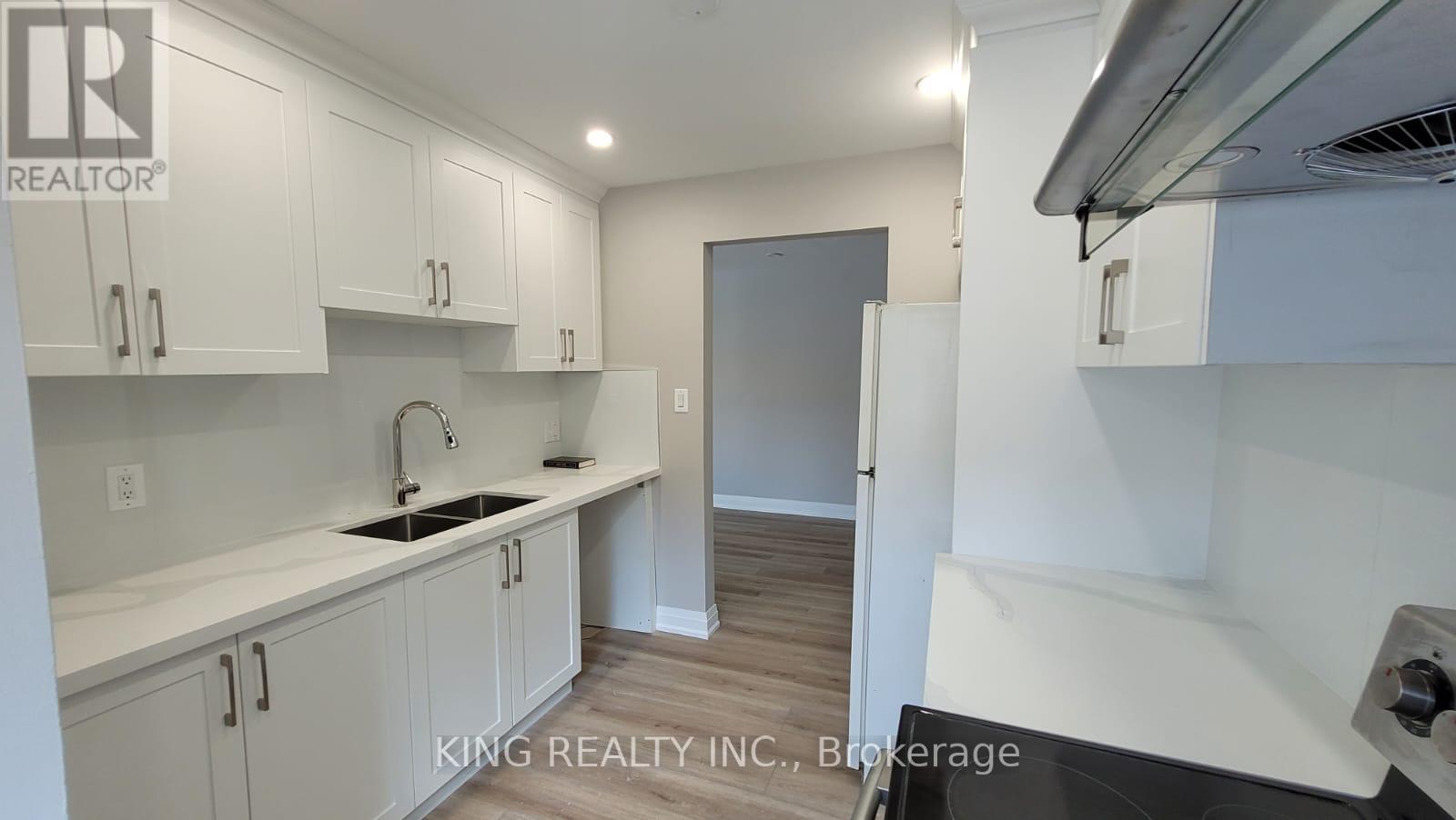 71 Mcmurchy Avenue S, Brampton, Ontario  L6Y 1Y7 - Photo 9 - W13086132
