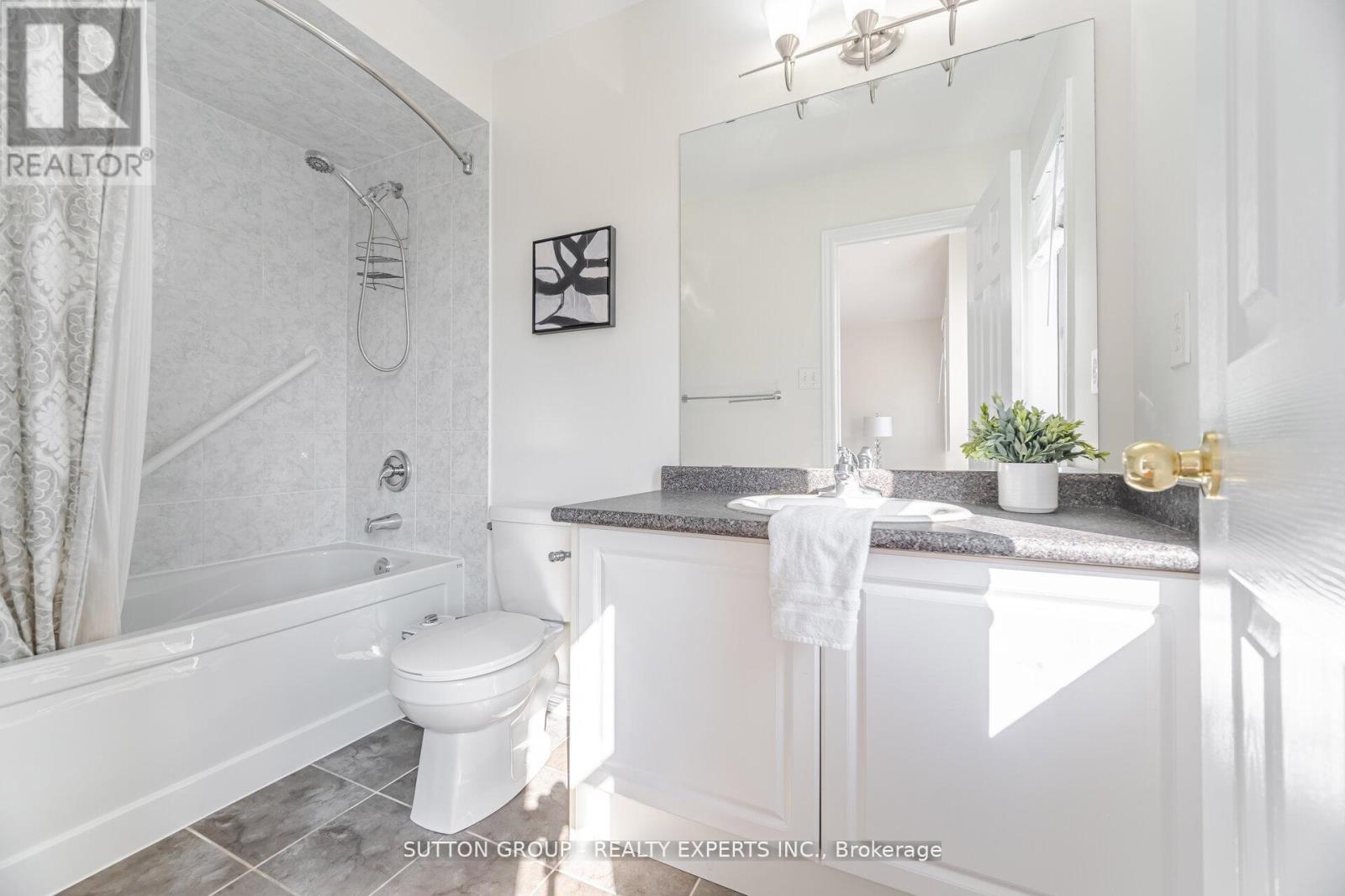 Upper - 5 Freedom Oaks Trail, Brampton, Ontario  L6P 3L1 - Photo 34 - W13086154