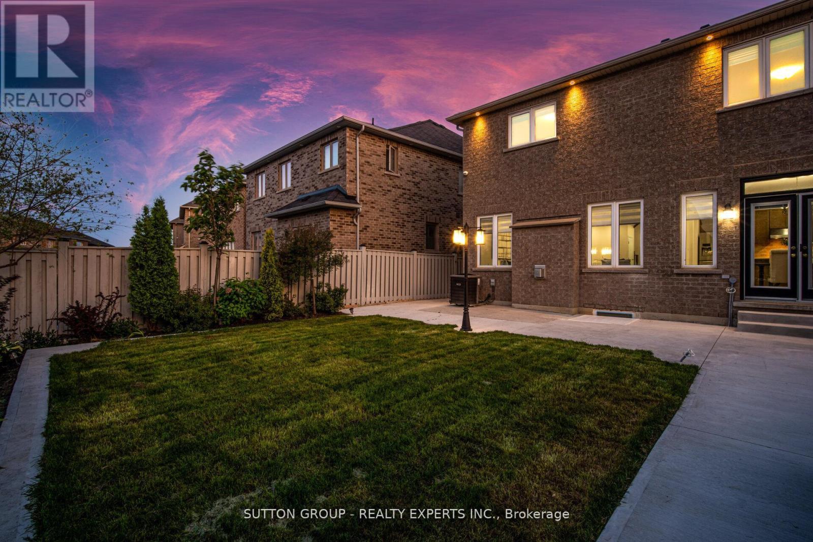 Upper - 5 Freedom Oaks Trail, Brampton, Ontario  L6P 3L1 - Photo 49 - W13086154