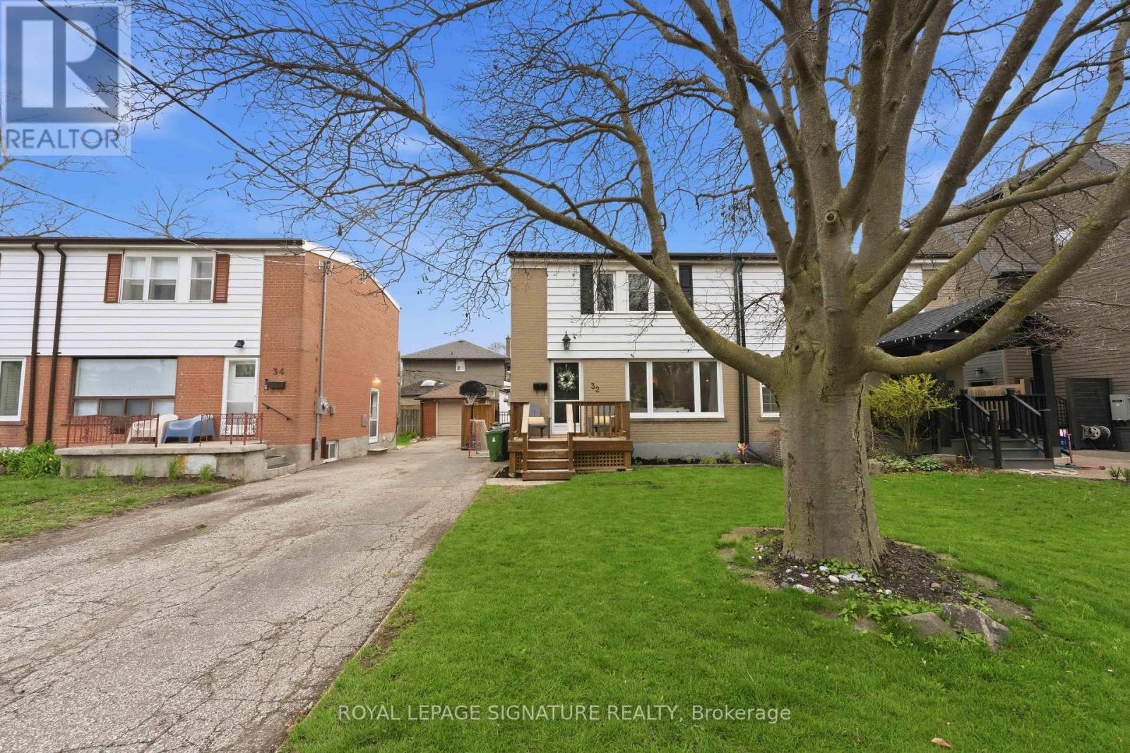 32 Althea Road, Toronto, Ontario  M6S 2P2 - Photo 1 - W13086208