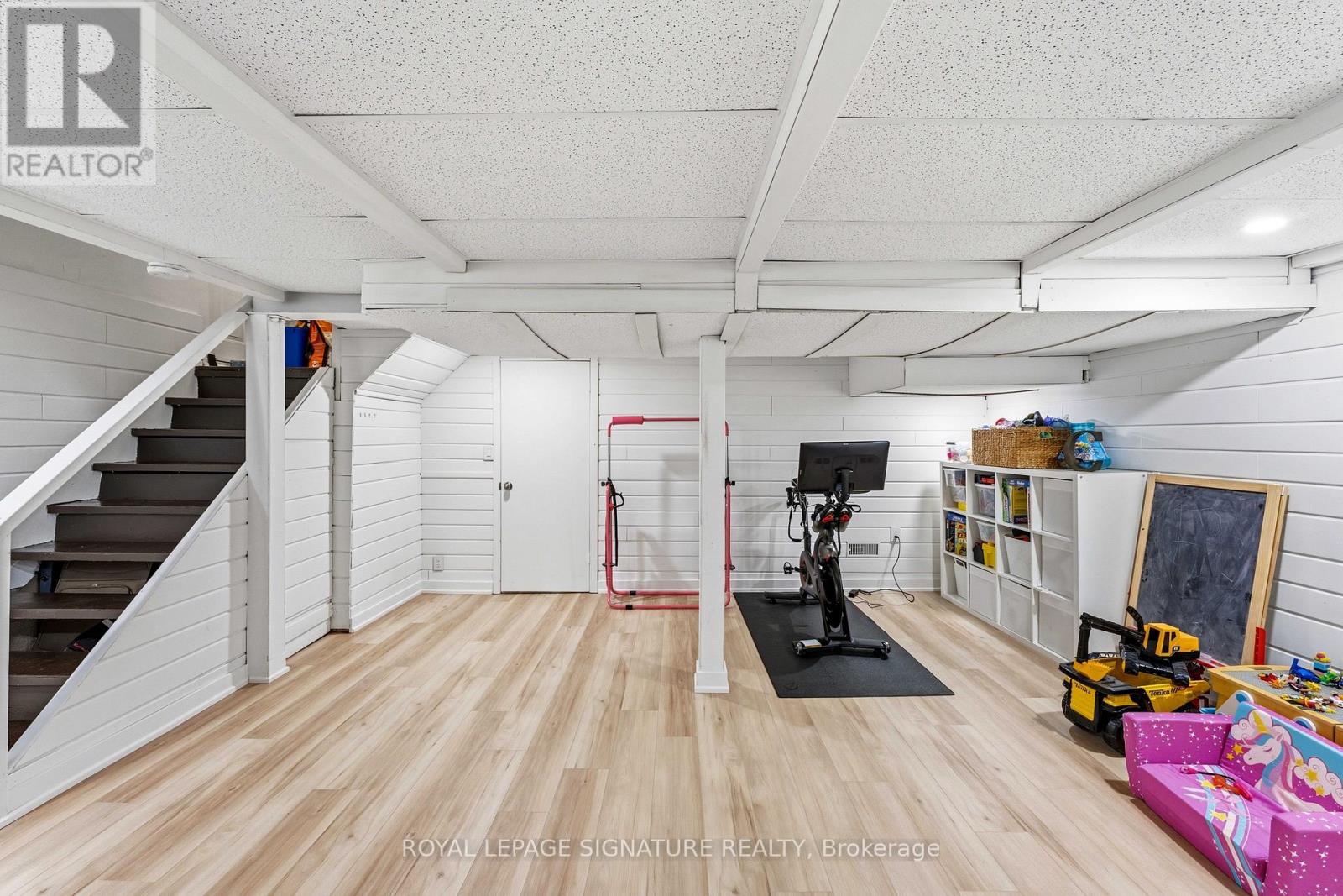 32 Althea Road, Toronto, Ontario  M6S 2P2 - Photo 32 - W13086208