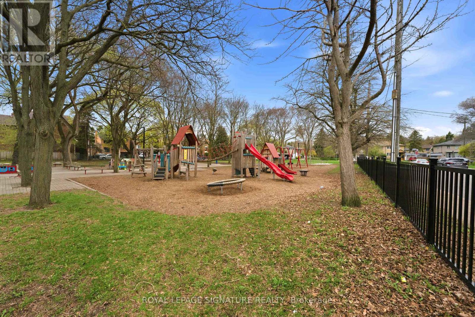 32 Althea Road, Toronto, Ontario  M6S 2P2 - Photo 41 - W13086208