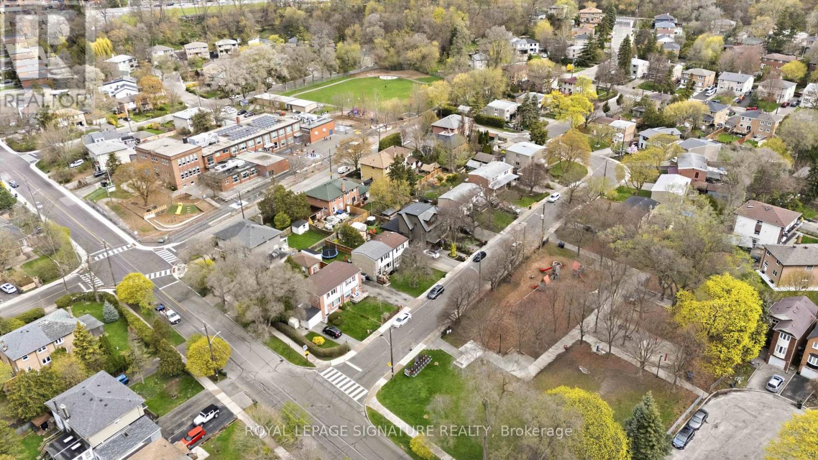 32 Althea Road, Toronto, Ontario  M6S 2P2 - Photo 43 - W13086208