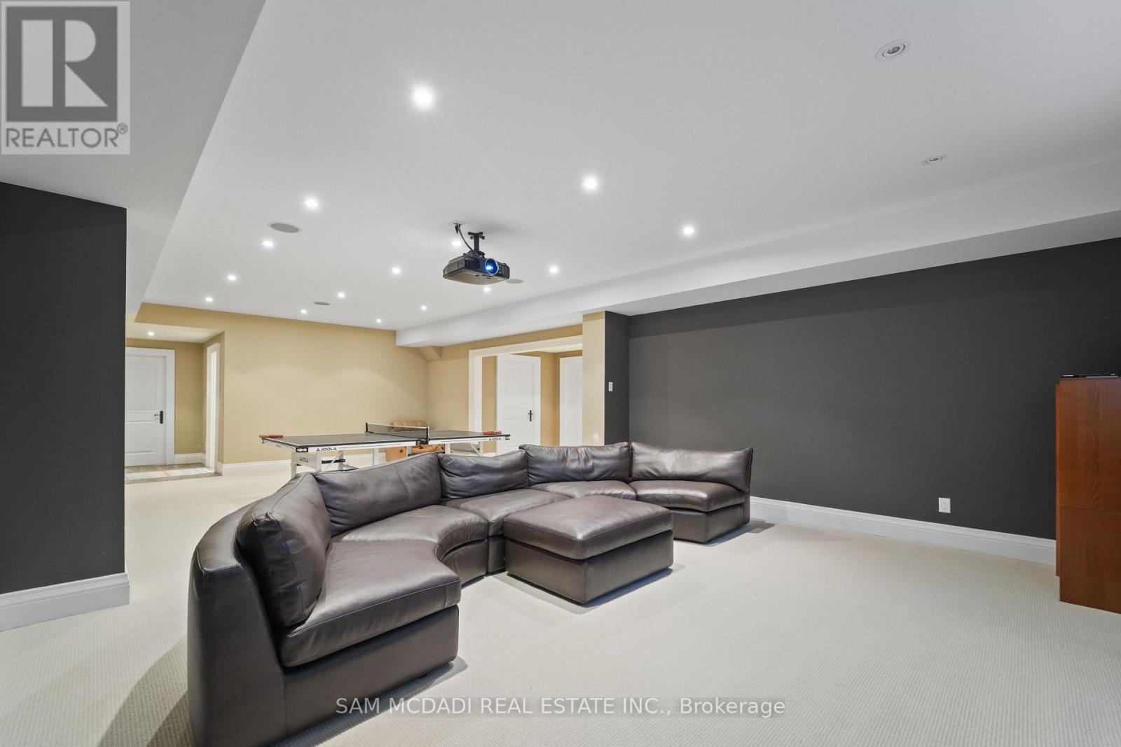 1286 Woodeden Drive, Mississauga, Ontario  L5H 2T6 - Photo 38 - W13086218