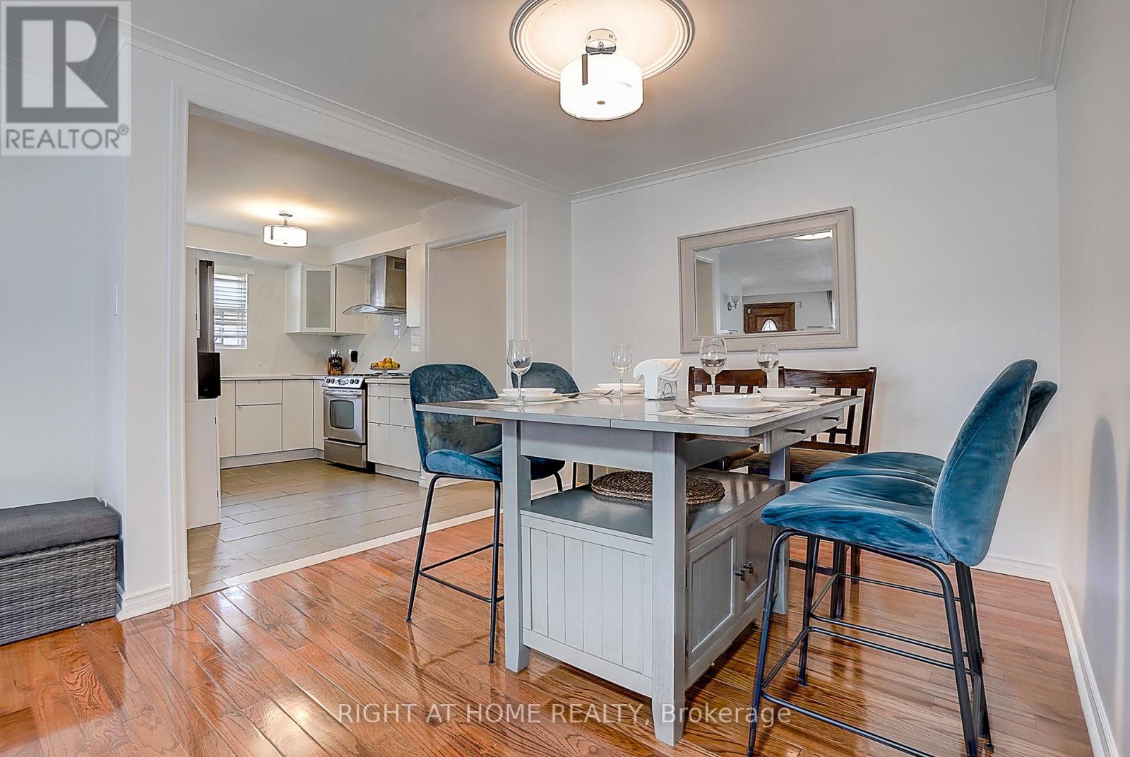 42 Franel Crescent, Toronto, Ontario  M9L 1B7 - Photo 13 - W13086228