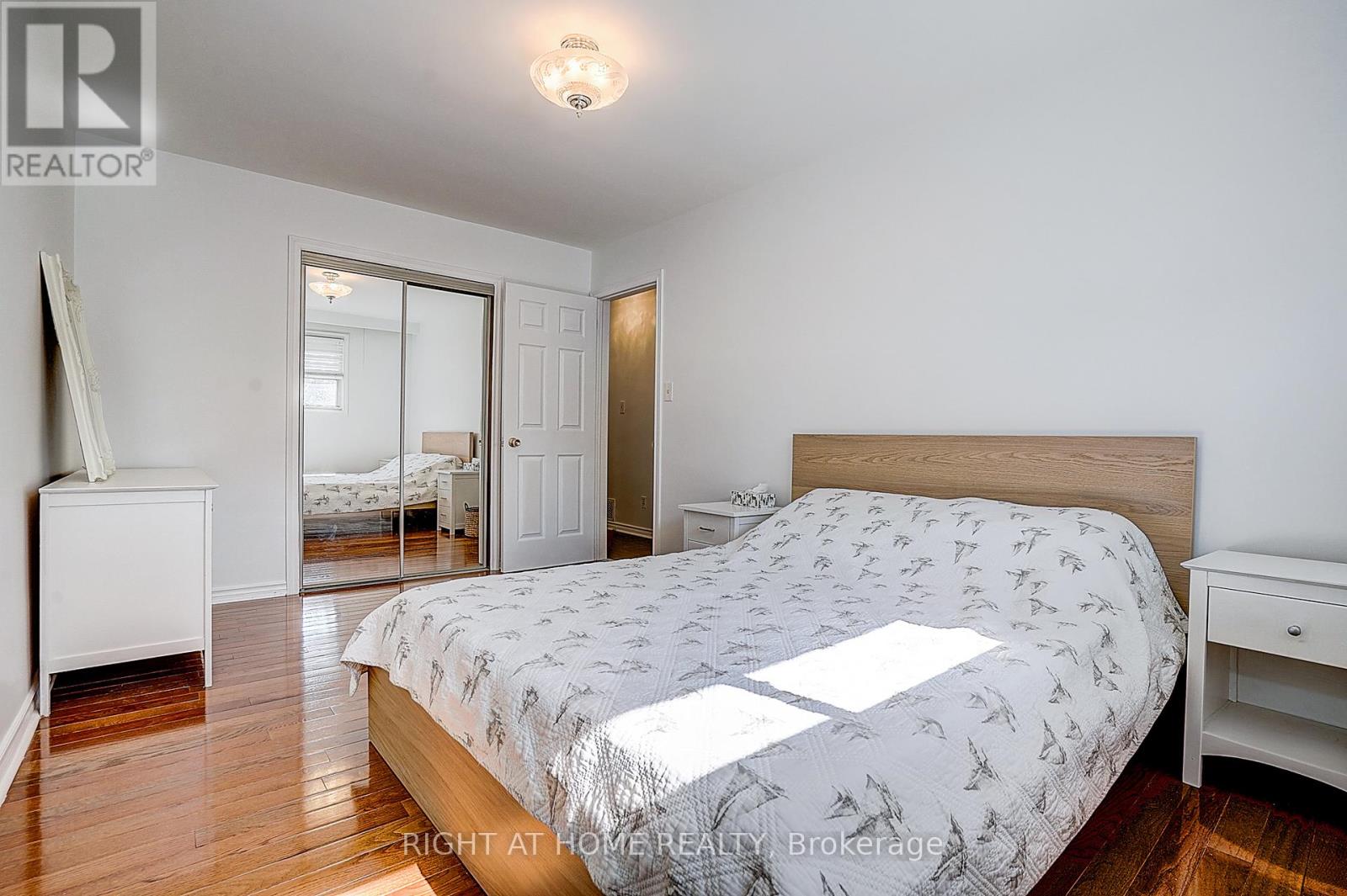 42 Franel Crescent, Toronto, Ontario  M9L 1B7 - Photo 24 - W13086228