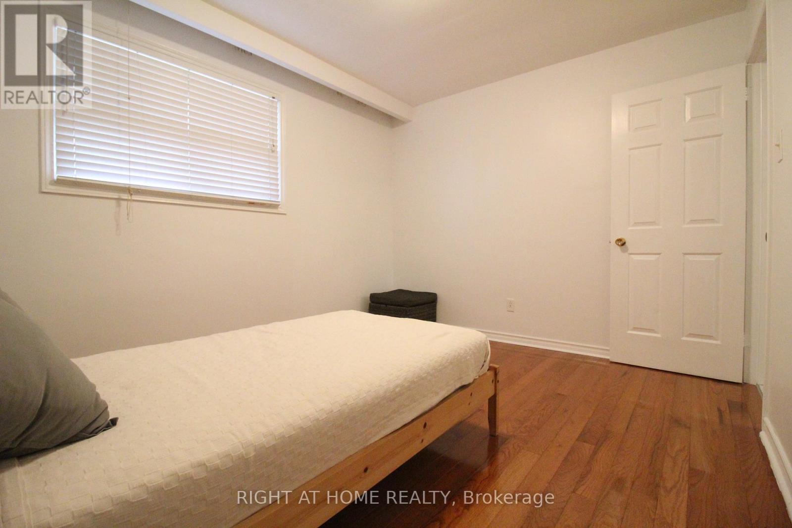 42 Franel Crescent, Toronto, Ontario  M9L 1B7 - Photo 29 - W13086228