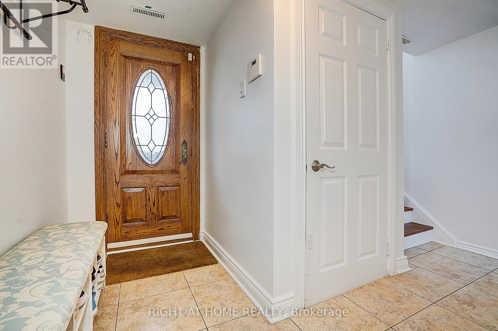 42 Franel Crescent, Toronto, Ontario  M9L 1B7 - Photo 32 - W13086228