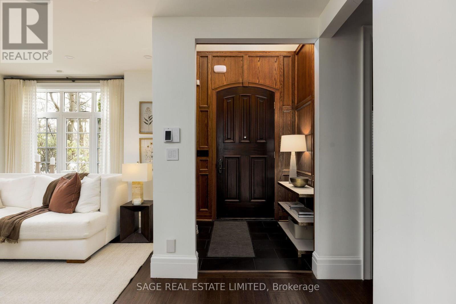 4 Reigate Road, Toronto, Ontario  M9A 2Y2 - Photo 3 - W13086240