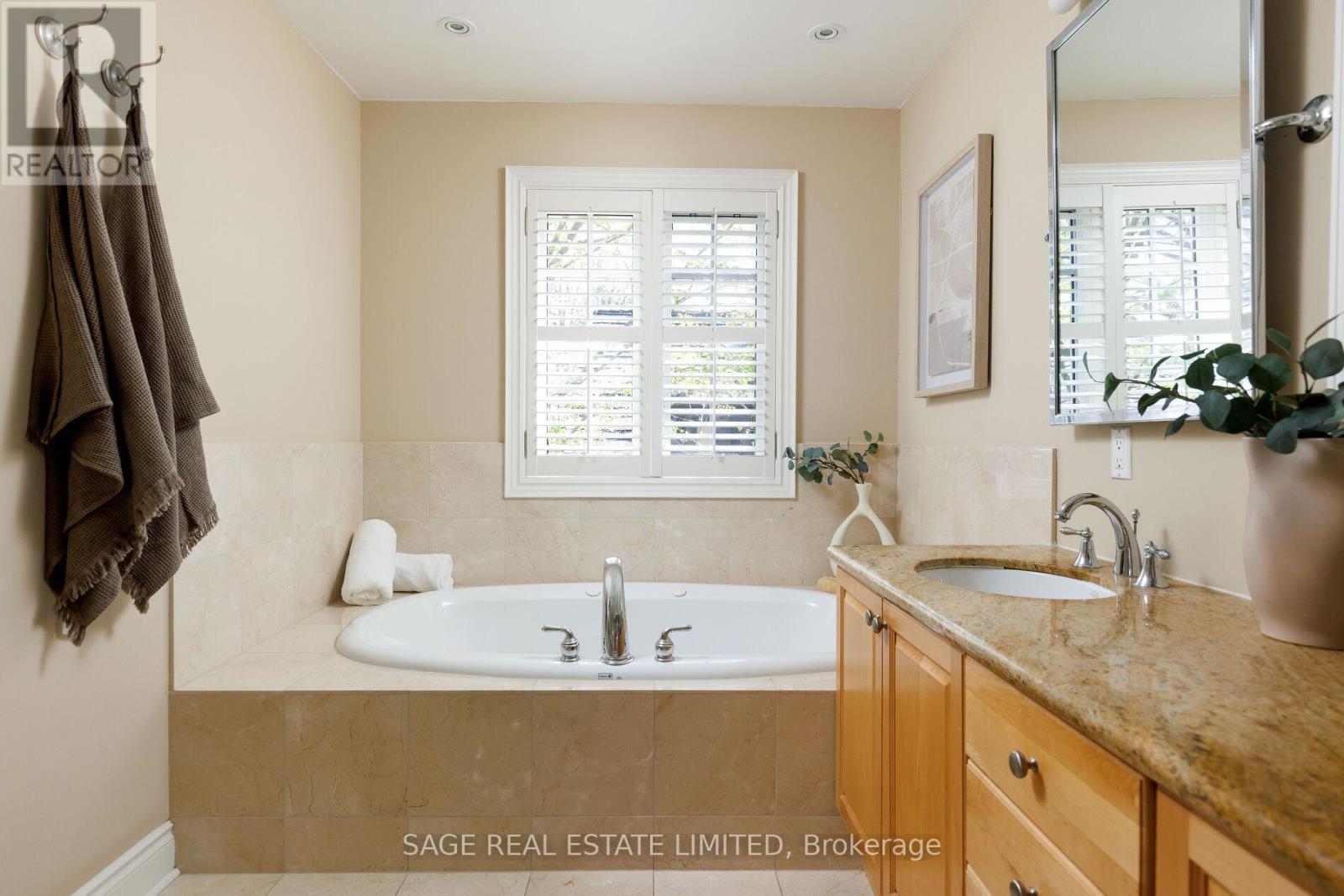 4 Reigate Road, Toronto, Ontario  M9A 2Y2 - Photo 32 - W13086240