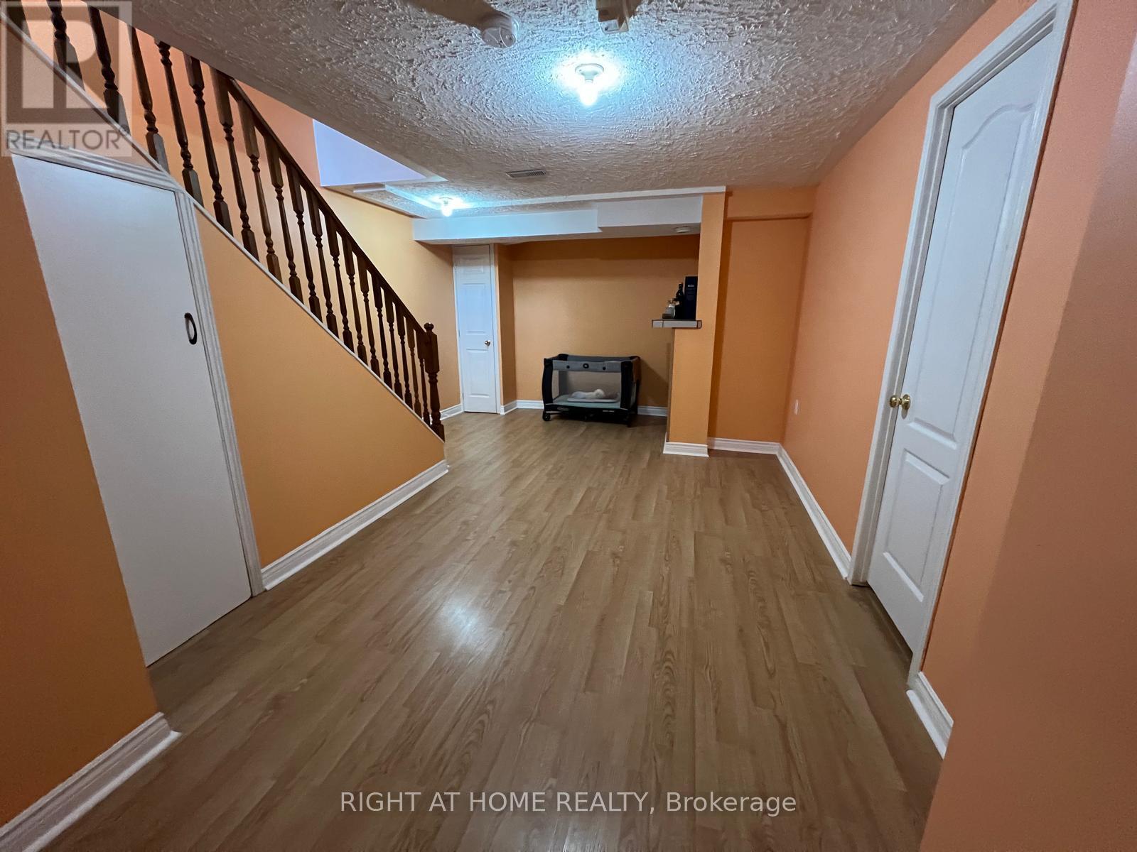 10 Charleswood Circle, Brampton, Ontario  L7A 1Z1 - Photo 22 - W13086260