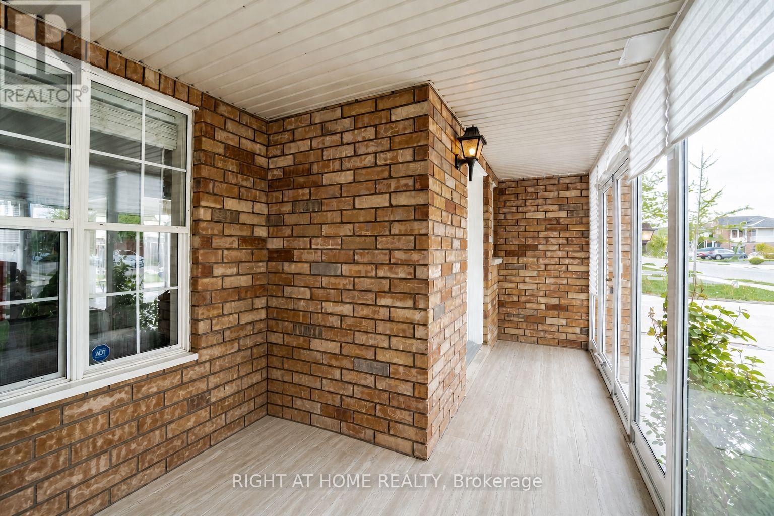 10 Charleswood Circle, Brampton, Ontario  L7A 1Z1 - Photo 26 - W13086260