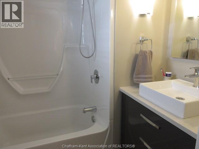 8 Christina Place, Chatham, Ontario  N7L 5K4 - Photo 17 - 26009875