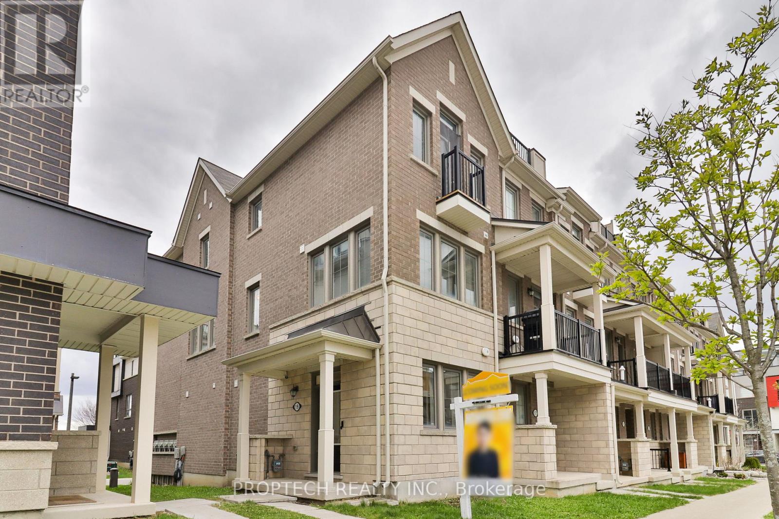 19 Frederick Wilson Avenue, Markham, Ontario  L6B 1N2 - Photo 40 - N13084222