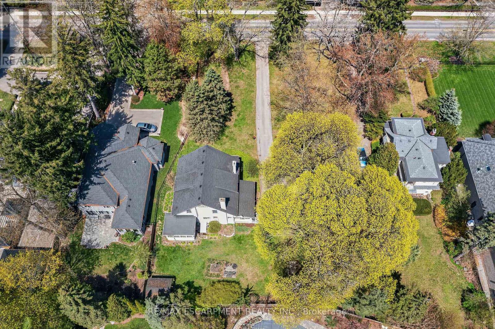64 Jerseyville Road W, Hamilton, Ontario  L9G 1A2 - Photo 8 - X13086190